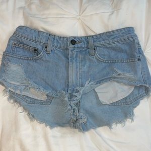Carmar denim shorts in size 26